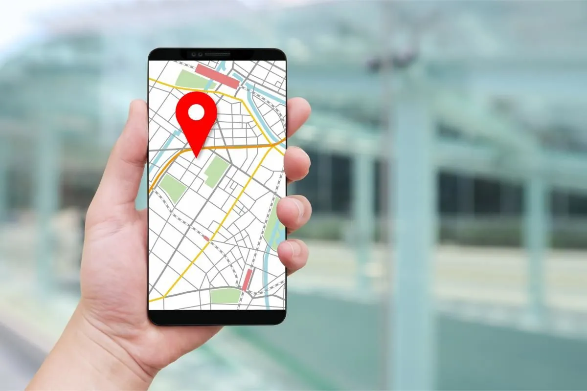 SEOとMEOの違いを初心者向けに解説！集客力を上げる戦略と効果的な対策法